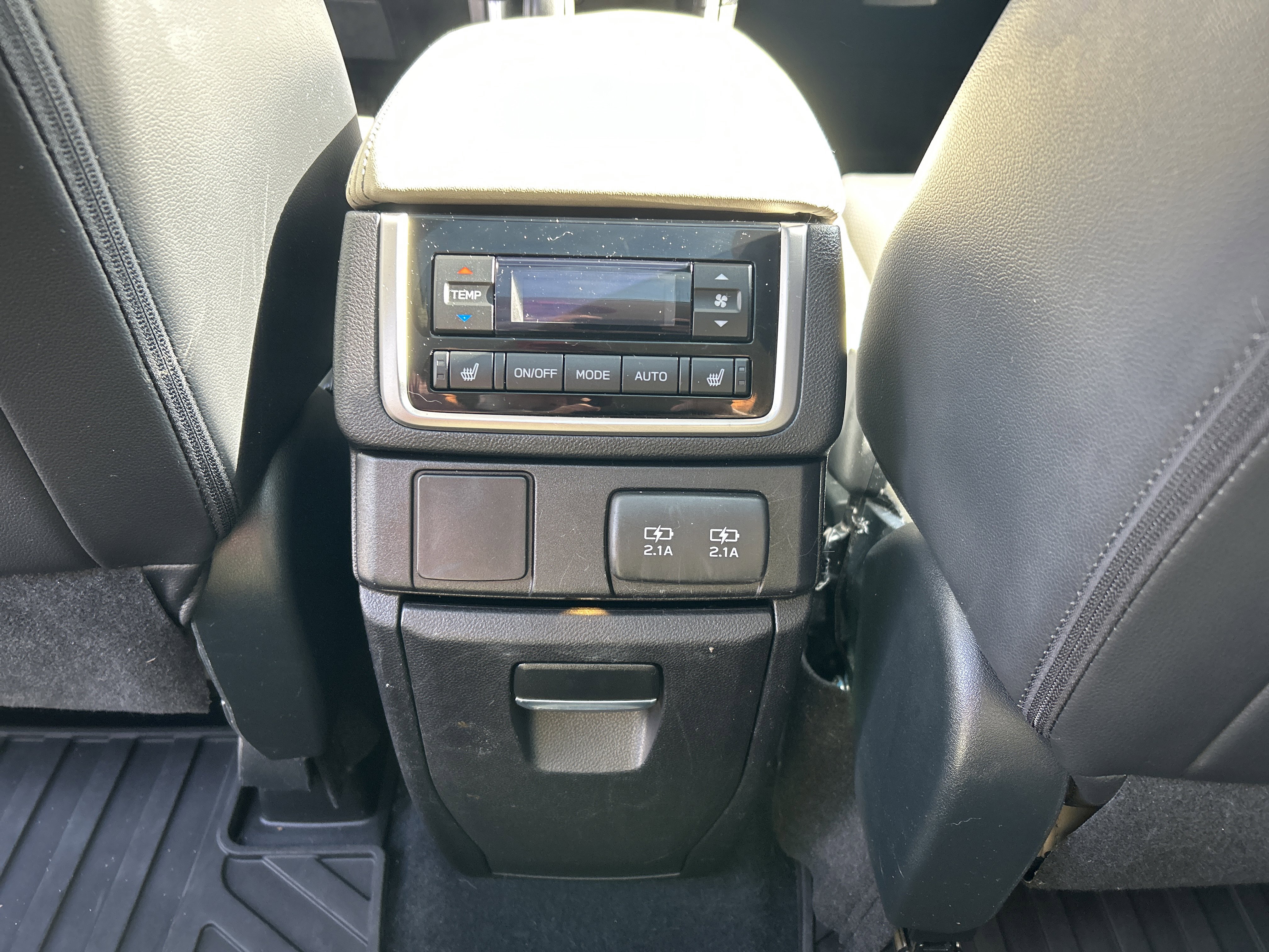 Used 2021 Subaru Ascent Limited w/ Technology Package image 19