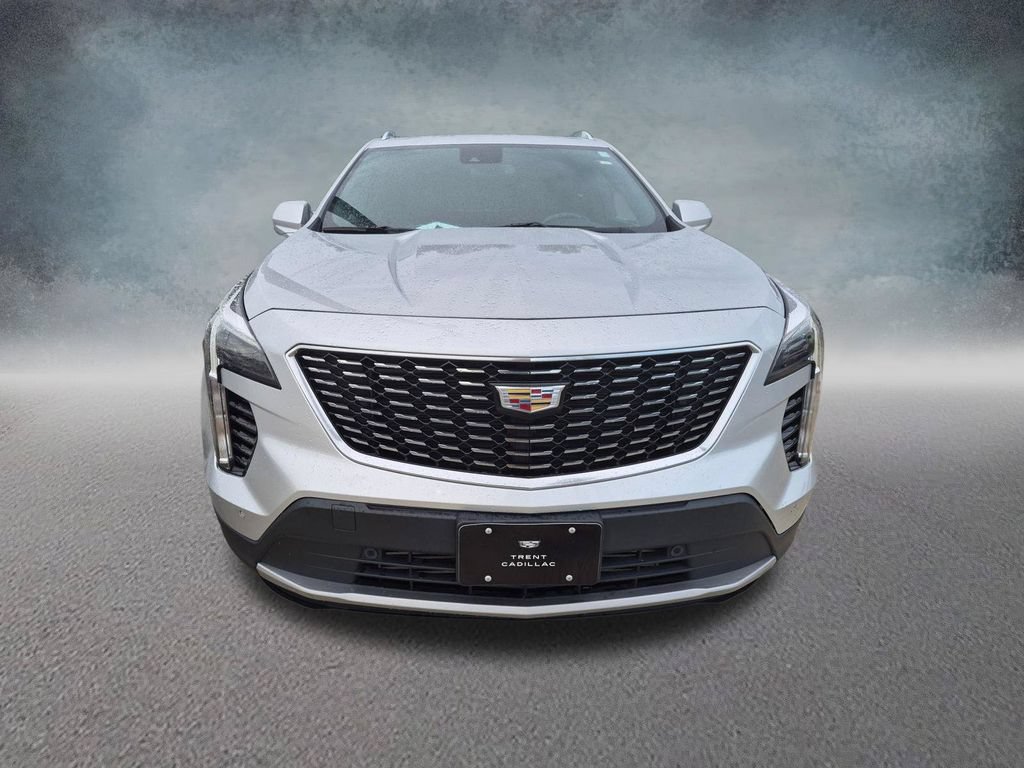 Used 2020 Cadillac XT4 Premium Luxury w/ Cold Weather Package FWD image 6