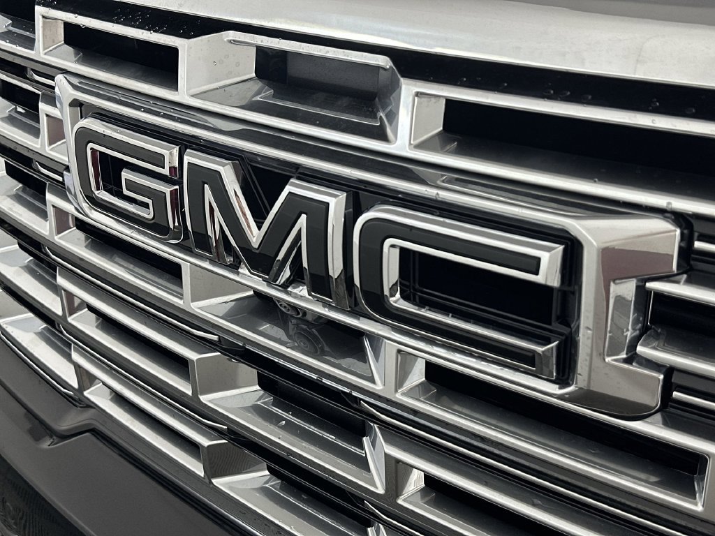 New 2027 GMC Acadia Denali w/ LPO, Black Badging Package AWD/4WD image 34