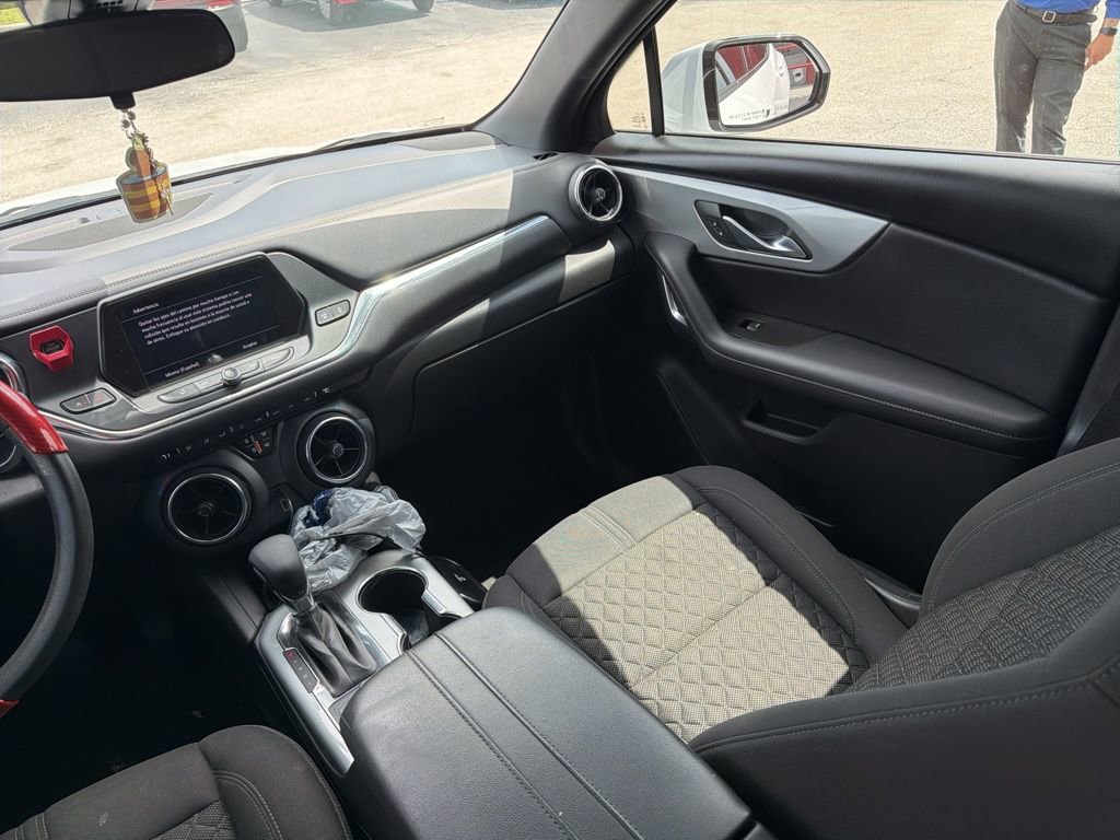Used 2022 Chevrolet Blazer LT FWD image 9
