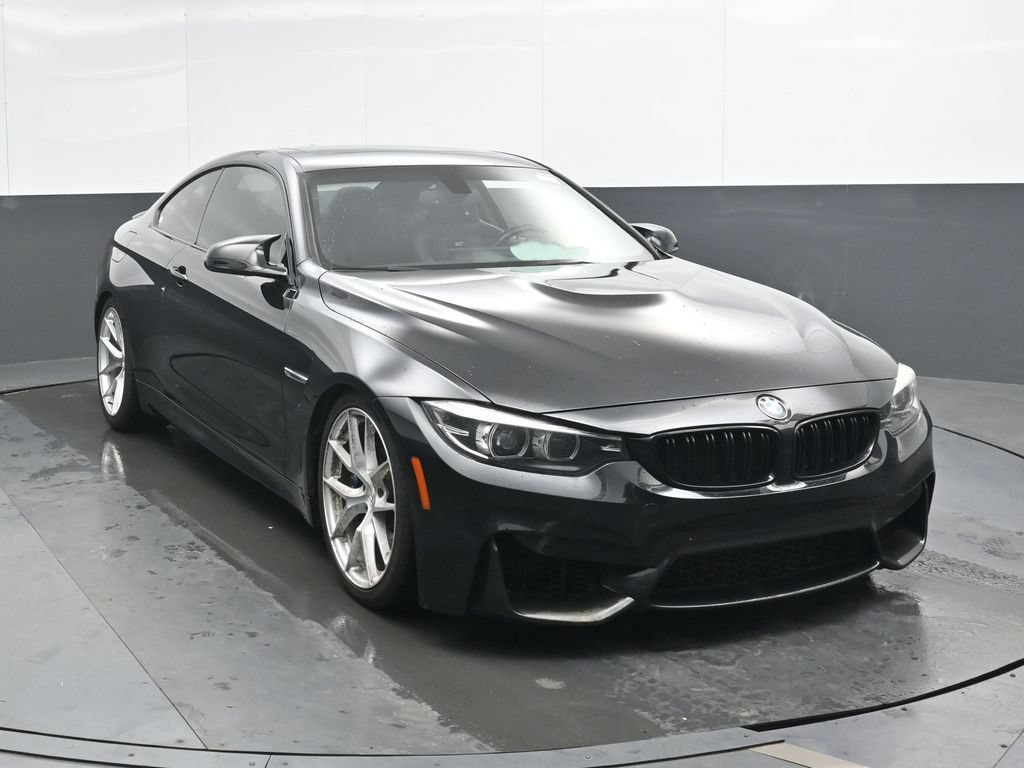 Used 2018 BMW M4 Coupe RWD image 5