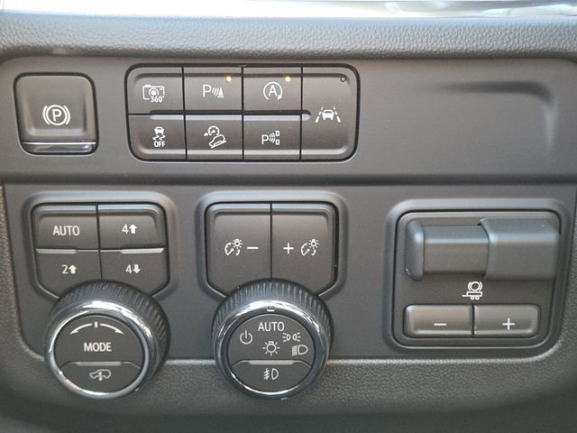 New 2026 Chevrolet Suburban High Country image 14