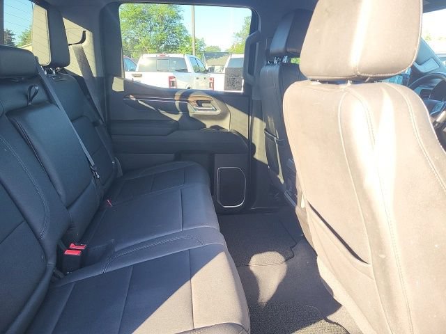 Used 2023 Chevrolet Silverado 1500 RST w/ Redline Edition AWD/4WD image 13