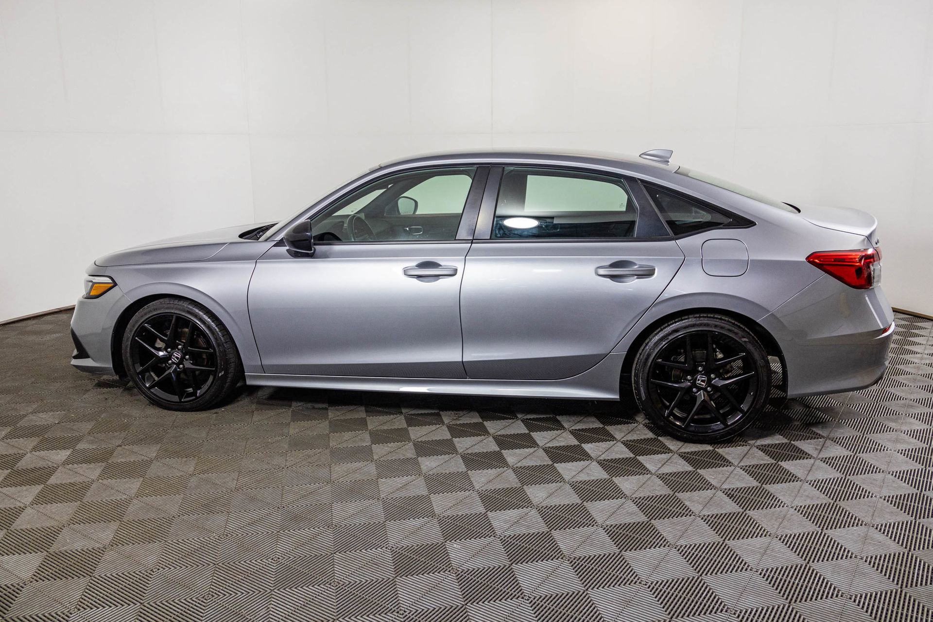 Used 2022 Honda Civic Sport image 14