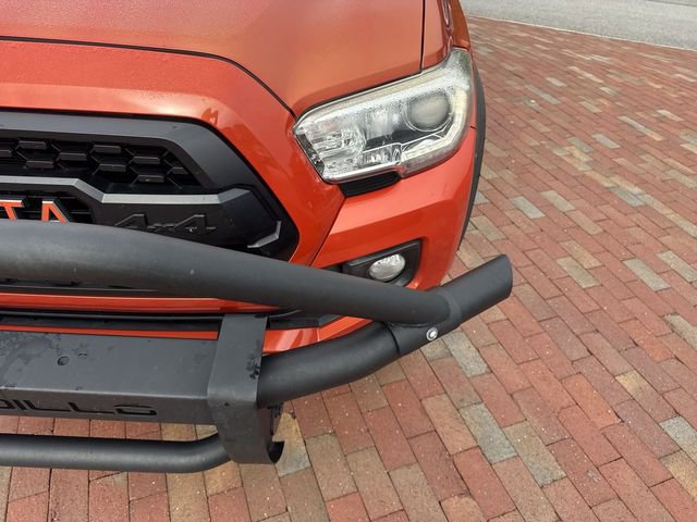 Used 2016 Toyota Tacoma TRD Off-Road w/ Towing Package AWD/4WD image 24