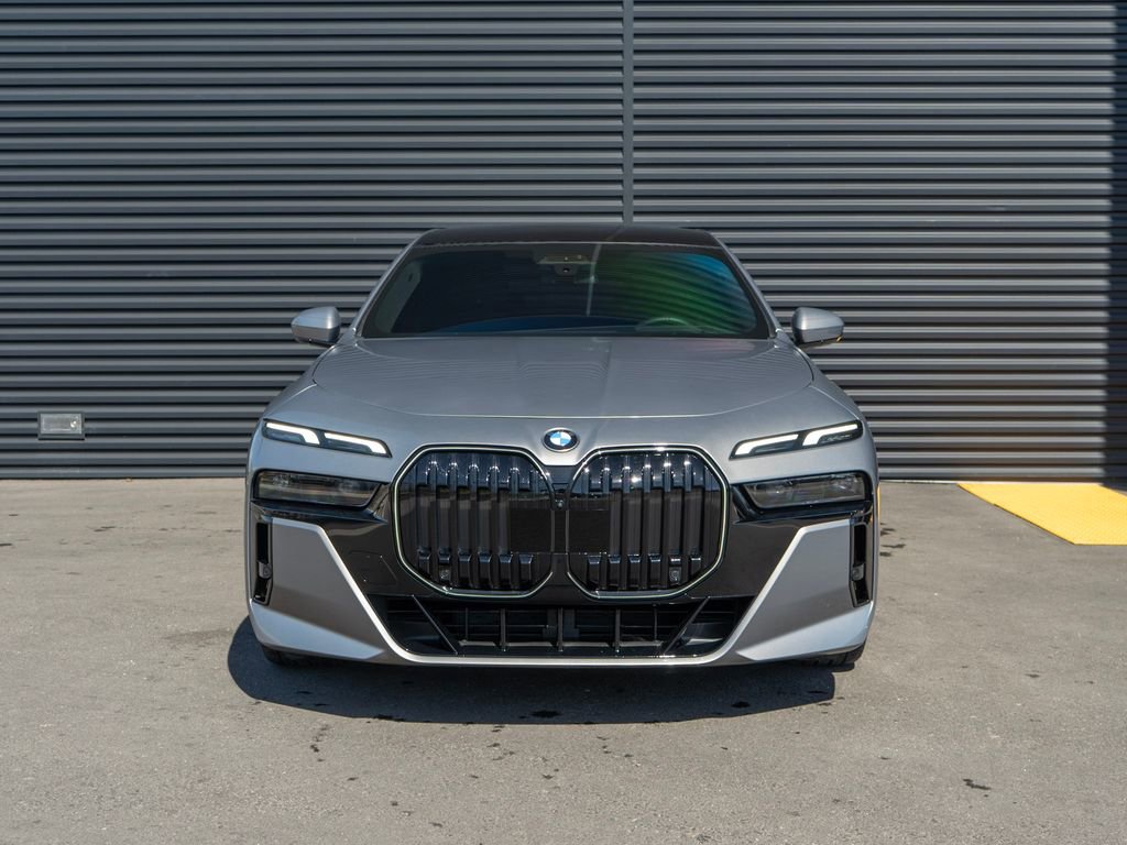 Used 2025 BMW 740i 740i image 6