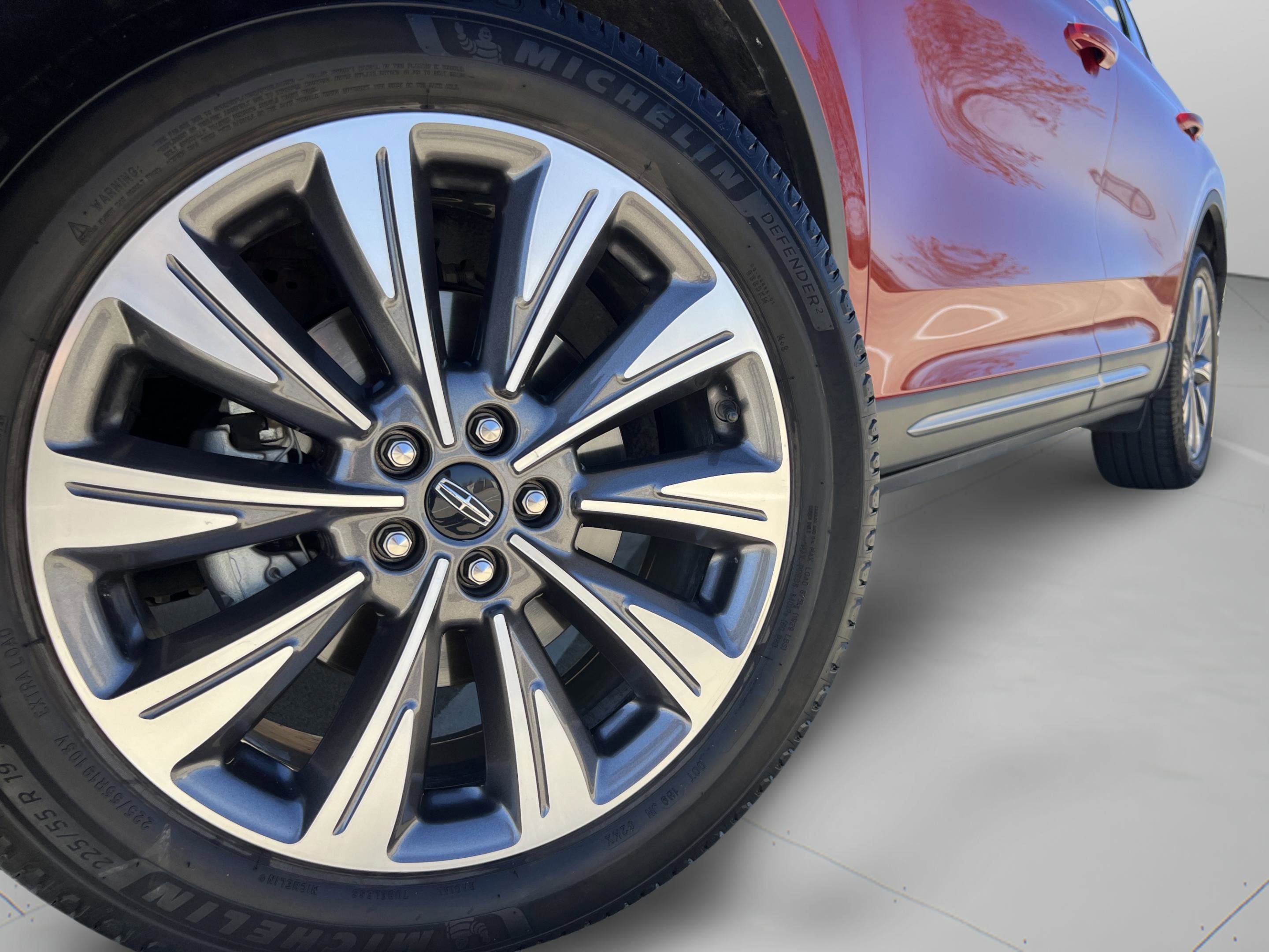 Used 2022 Lincoln Corsair Reserve w/ Elements Package image 32