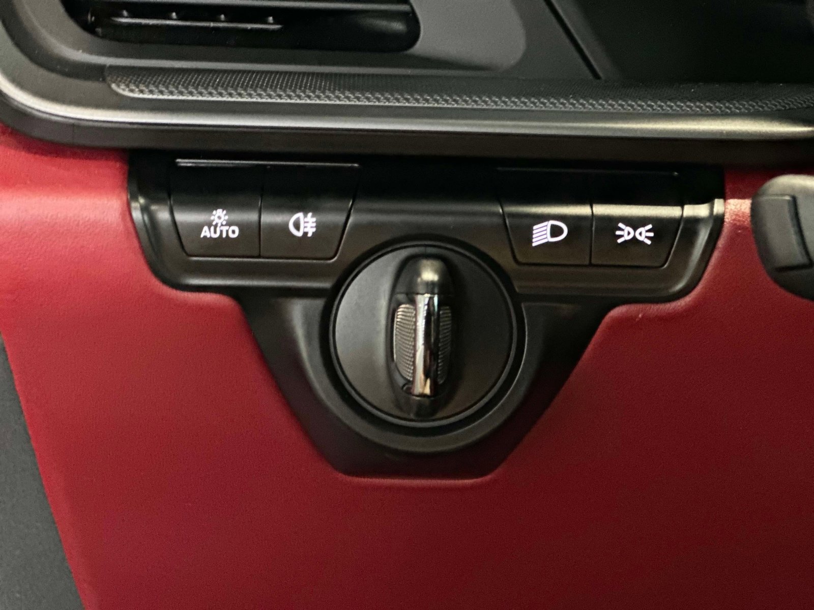 Certified 2024 Porsche 911 Carrera image 25