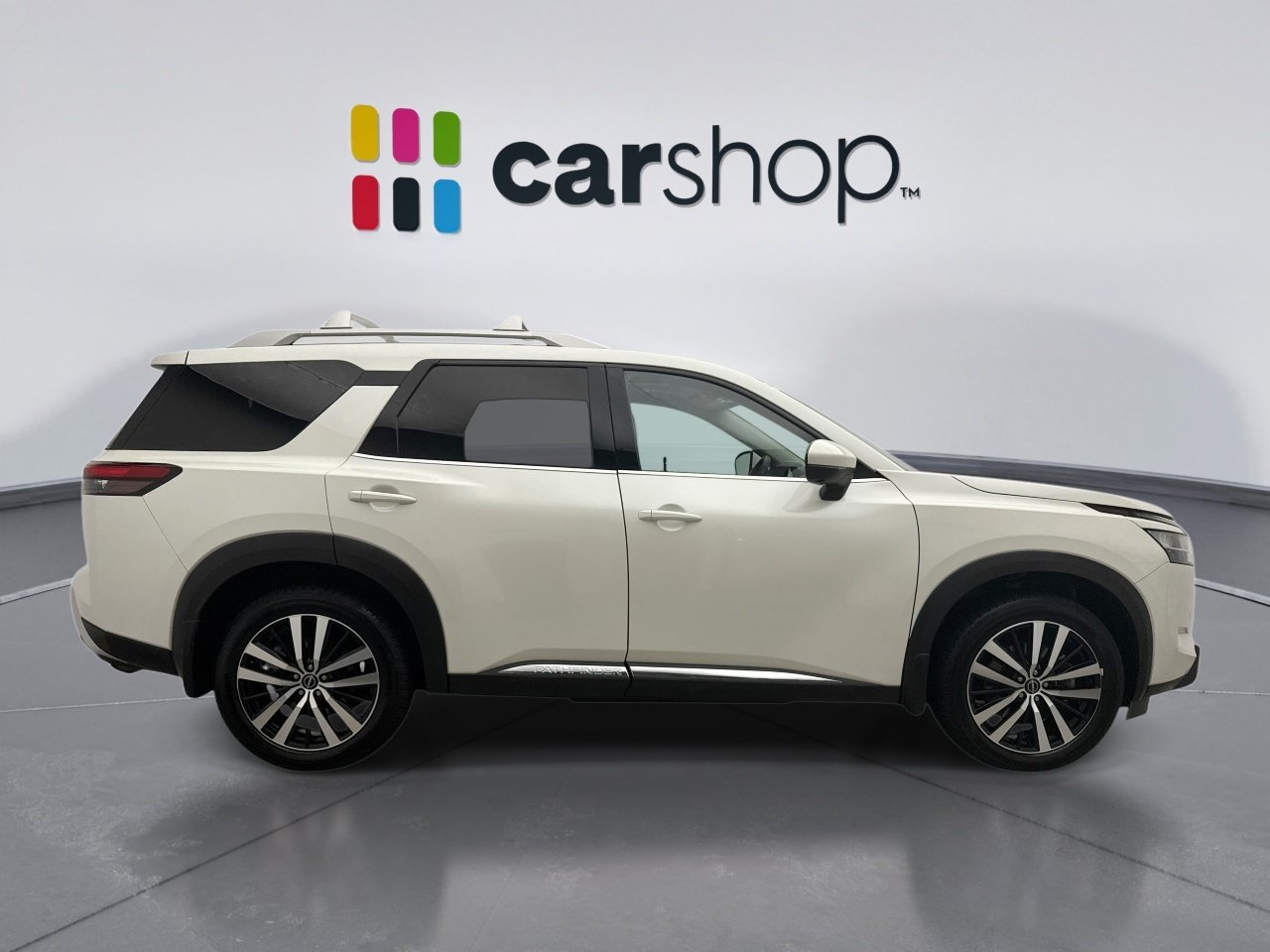 Used 2023 Nissan Pathfinder Platinum w/ Cargo Package AWD/4WD image 6