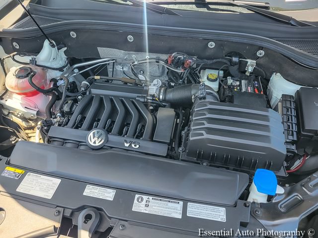 Used 2020 Volkswagen Atlas Cross Sport SEL Premium R-Line AWD/4WD image 34