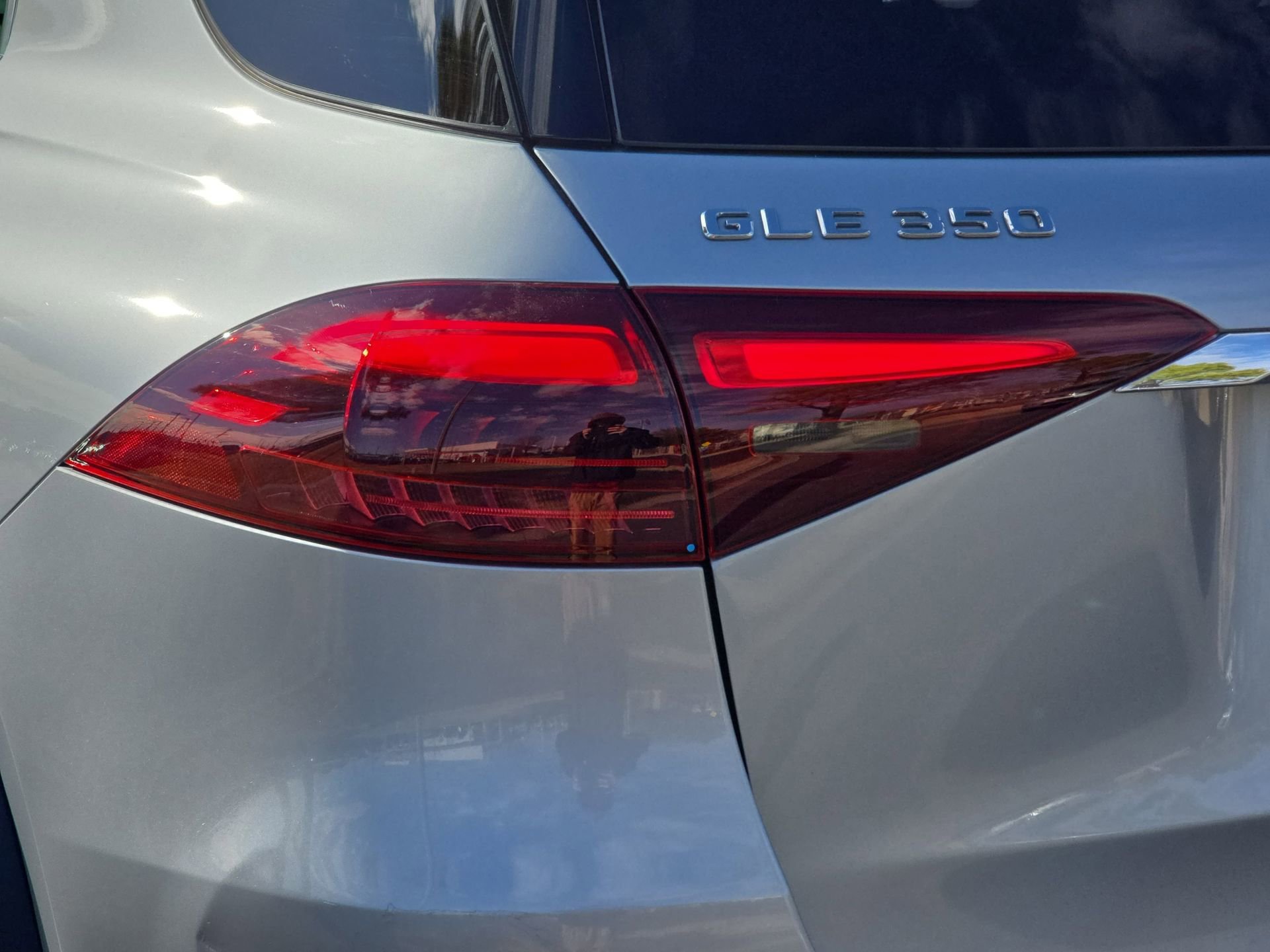 Used 2025 Mercedes-Benz GLE 350 4MATIC image 33