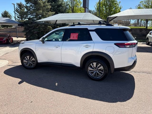 Certified 2025 Nissan Pathfinder SV FWD image 6
