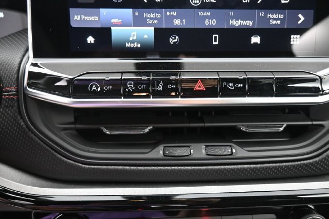 New 2026 Jeep Compass Trailhawk AWD/4WD image 19