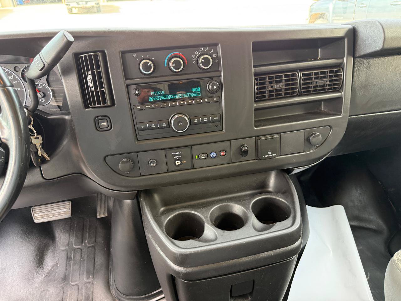 Used 2021 Chevrolet Express 3500 w/ Power Convenience Package RWD image 13
