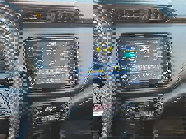 Used 2021 Nissan Kicks SR w/ Interior Electronics Package image 27