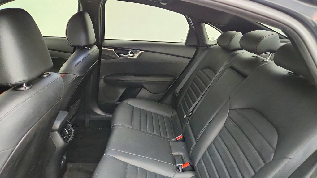 Used 2022 Kia Forte GT FWD image 22