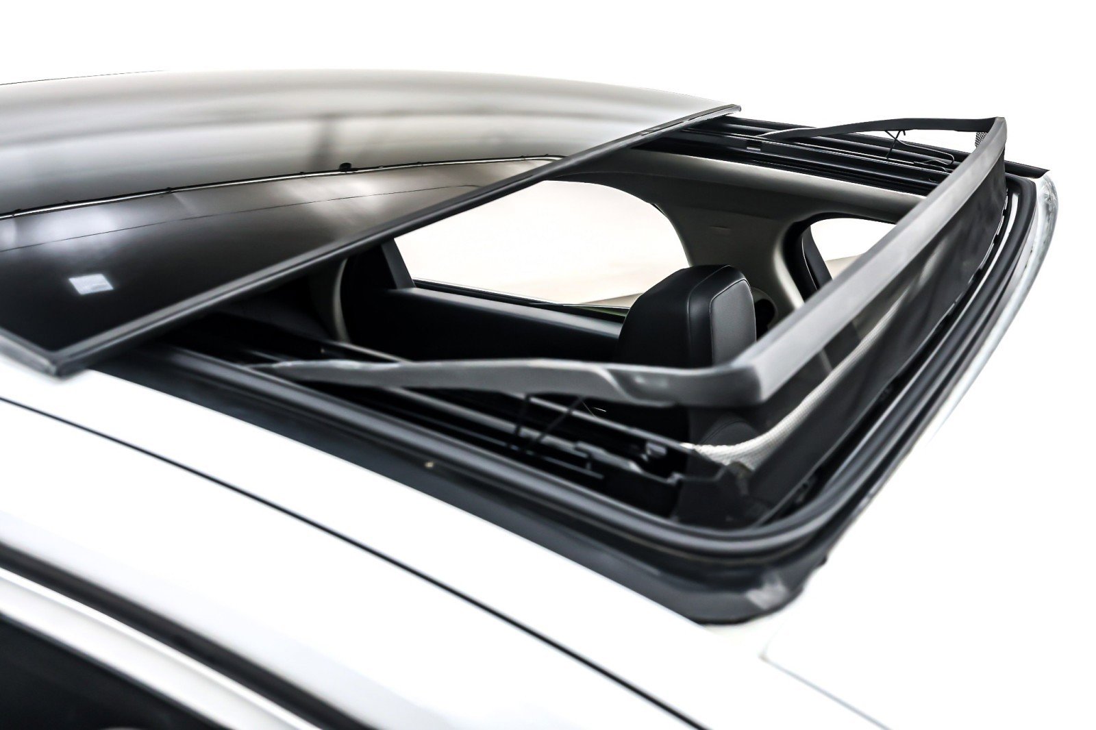 Used 2017 Jaguar XF Premium image 22