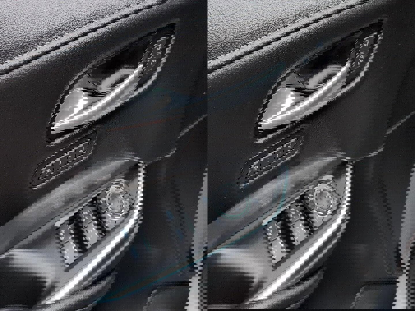 Used 2024 Cadillac XT4 Premium Luxury image 21