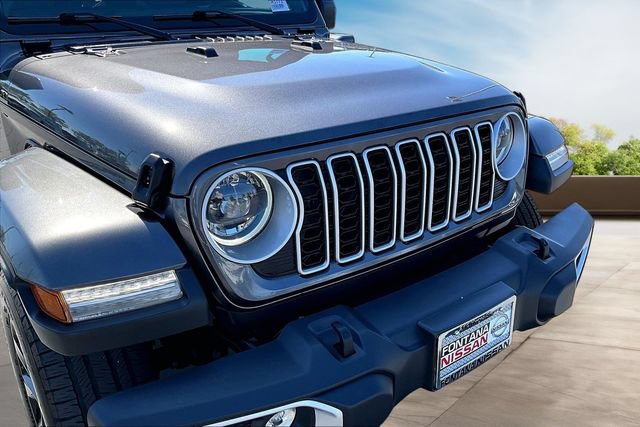 Used 2025 Jeep Wrangler Unlimited Sahara AWD/4WD image 31