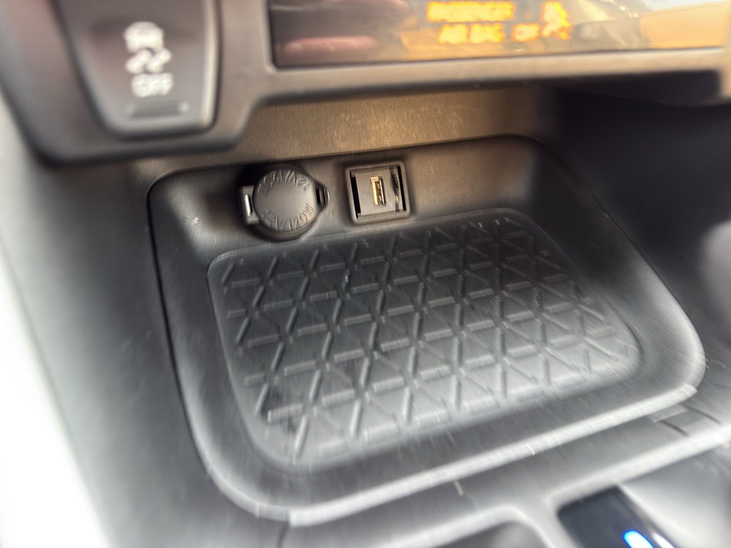 Used 2021 Toyota RAV4 XLE Premium image 20