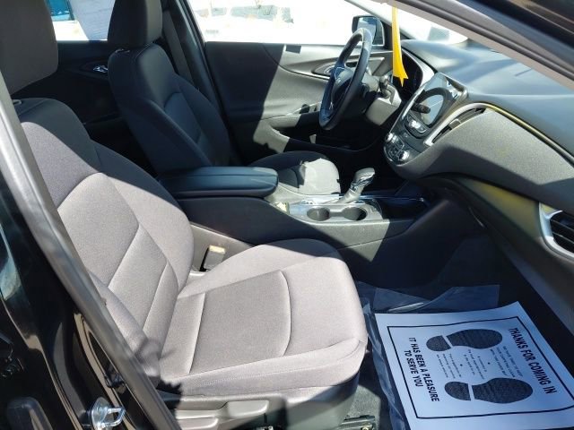 Used 2024 Chevrolet Malibu LT w/ Midnight Edition FWD image 10