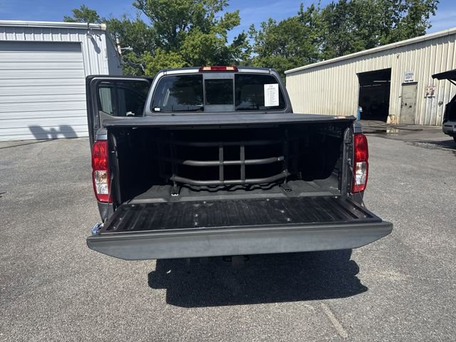 Used 2018 Nissan Frontier SV w/ Value Truck Package AWD/4WD image 12