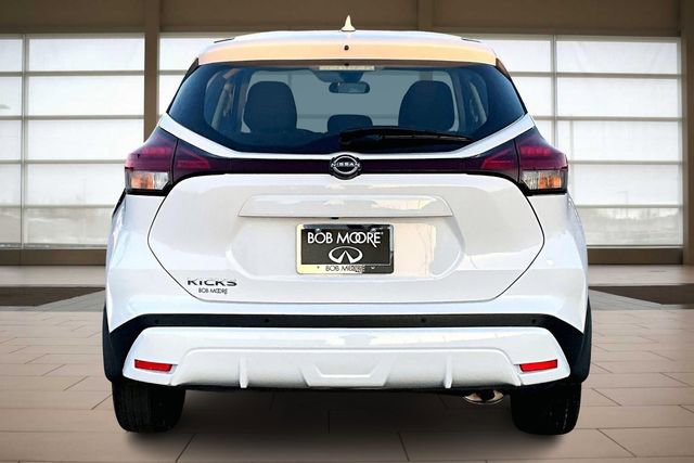 Used 2024 Nissan Kicks S image 4