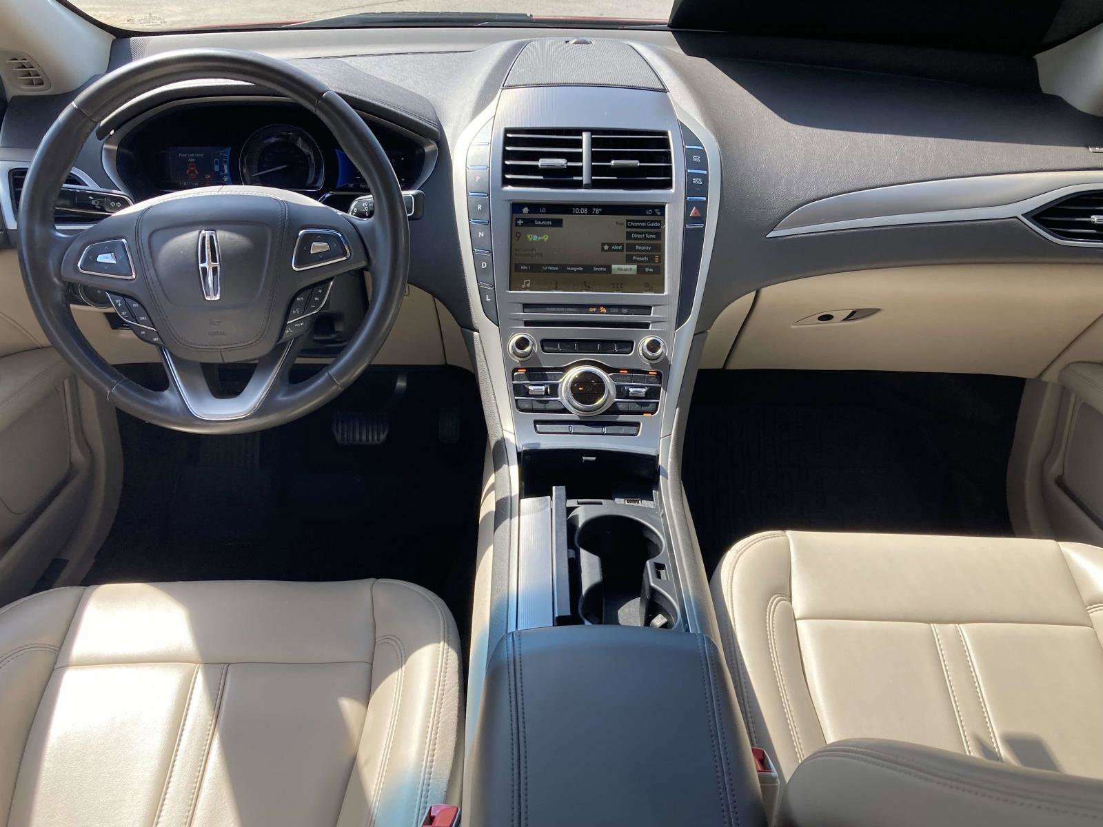 Used 2017 Lincoln MKZ Premiere FWD image 16
