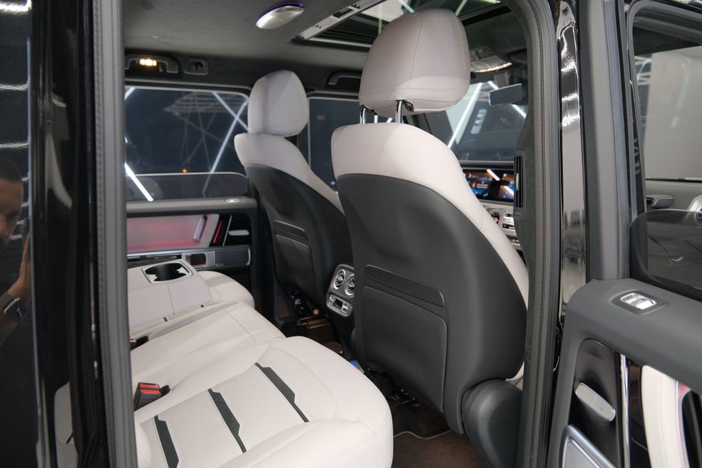 Used 2025 Mercedes-Benz G 63 AMG 4MATIC image 39