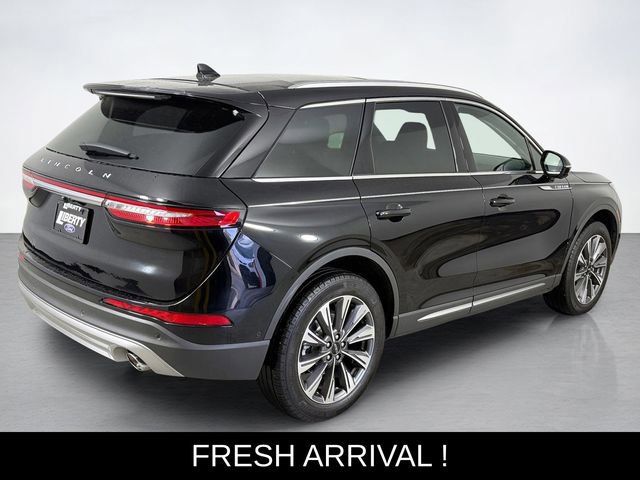 Used 2022 Lincoln Corsair Reserve w/ Equipment Group 201A AWD/4WD image 3