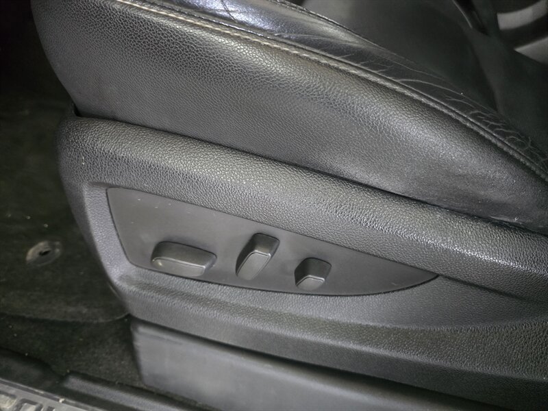 Used 2015 Chevrolet Tahoe LTZ AWD/4WD image 37