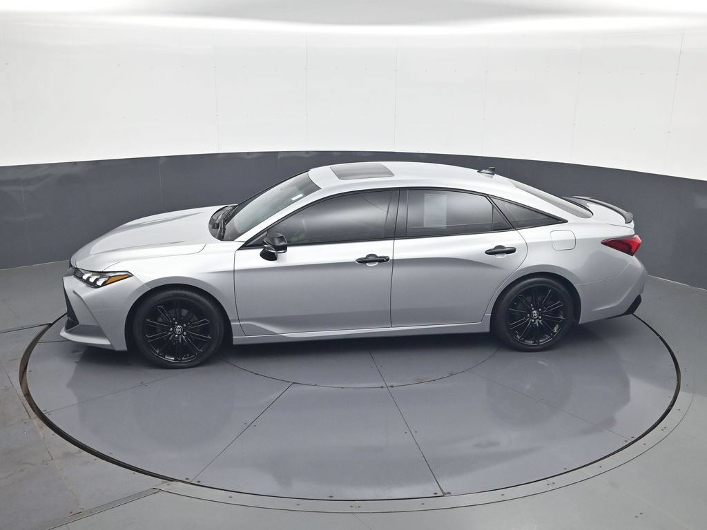 Used 2021 Toyota Avalon XSE FWD image 21
