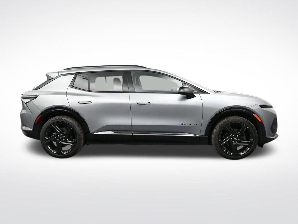 Used 2025 Chevrolet Equinox EV RS w/ Convenience Package II image 6