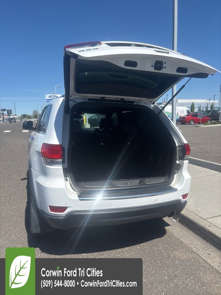 Used 2016 Jeep Grand Cherokee Limited w/ Luxury Group II AWD/4WD image 11