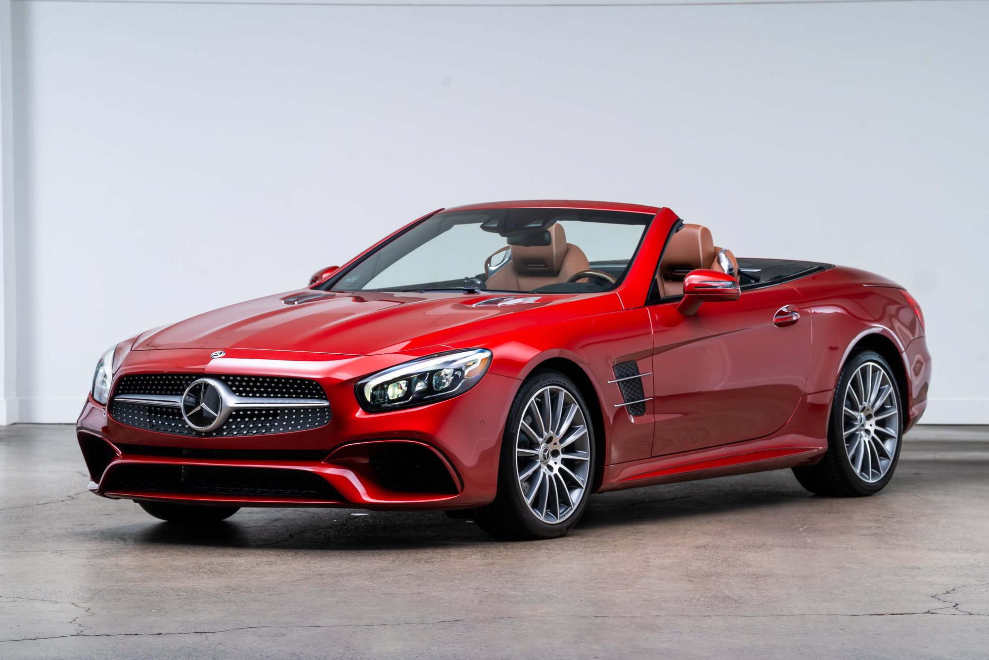 Used 2019 Mercedes-Benz SL 450 image 4