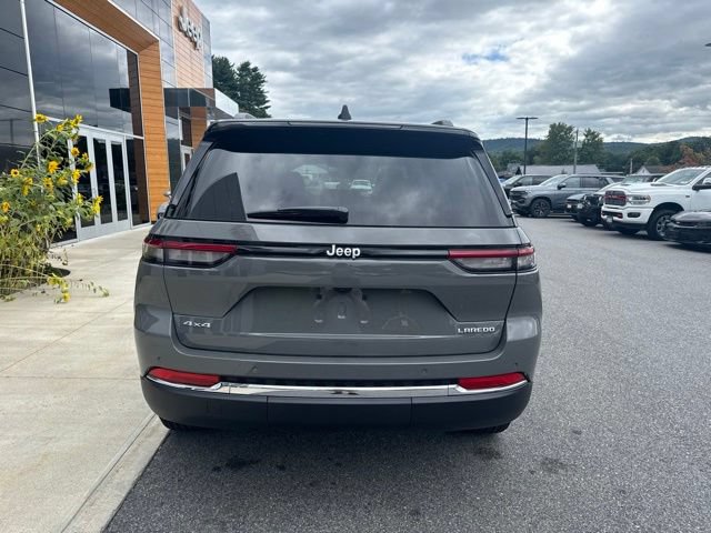 New 2027 Jeep Grand Cherokee Laredo AWD/4WD image 5