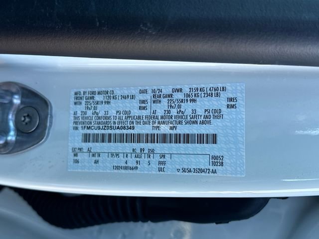 Used 2025 Ford Escape Platinum w/ Premium Technology Package image 23