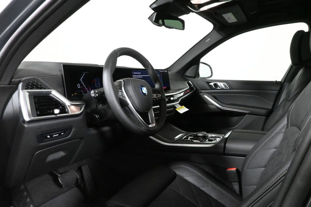 Used 2026 BMW X5 xDrive50e w/ Premium Package image 15
