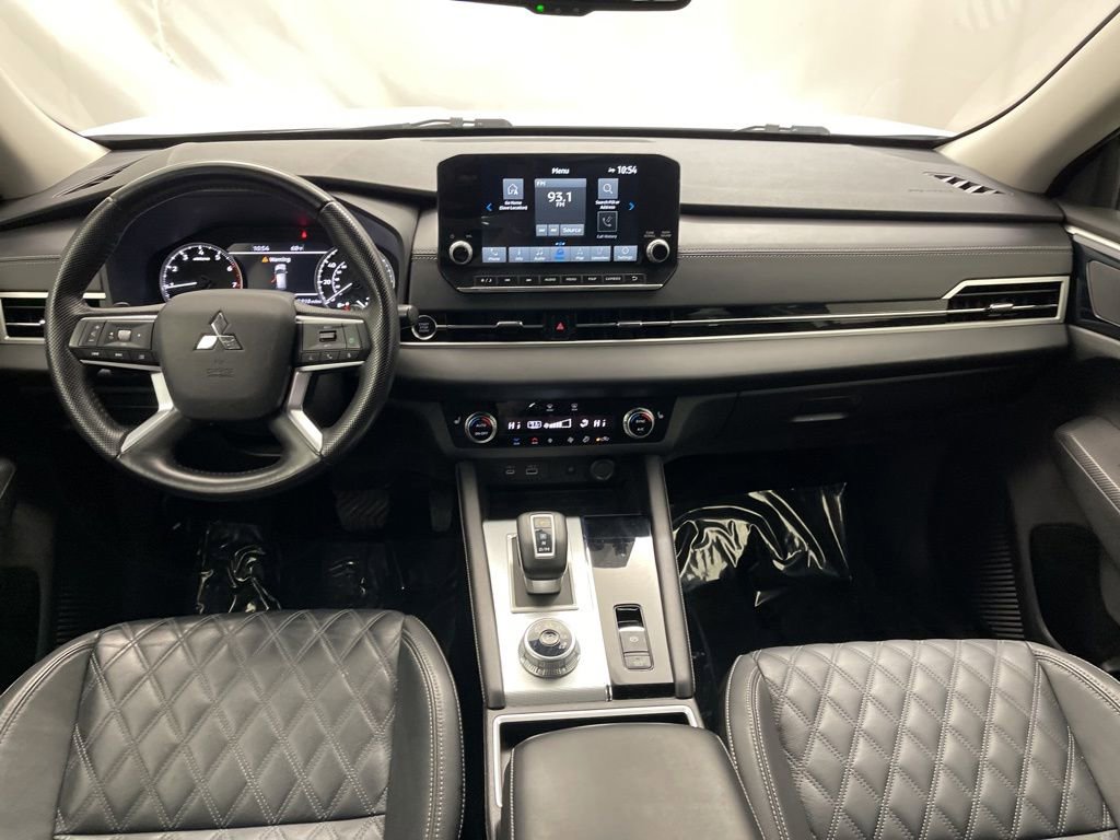 Used 2022 Mitsubishi Outlander SEL image 9