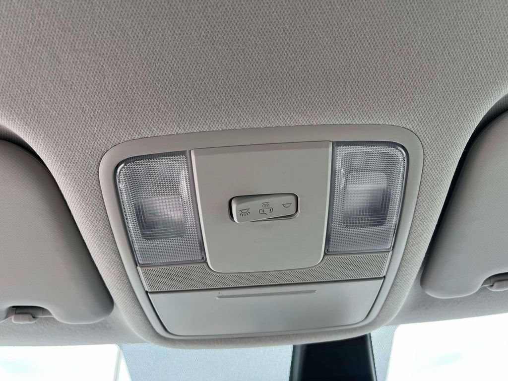 Used 2025 Kia Soul LX w/ LX Technology Package FWD image 21