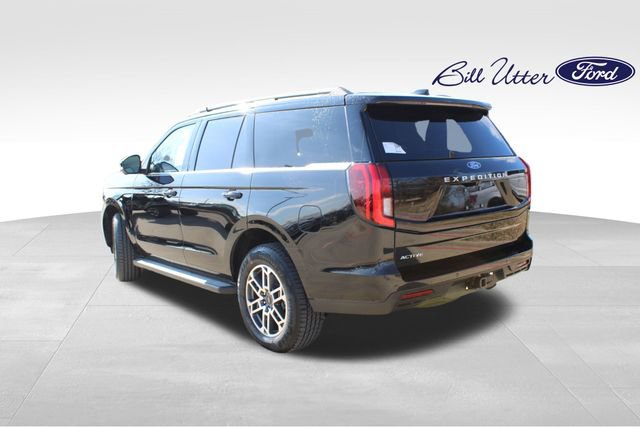 New 2026 Ford Expedition Active image 4