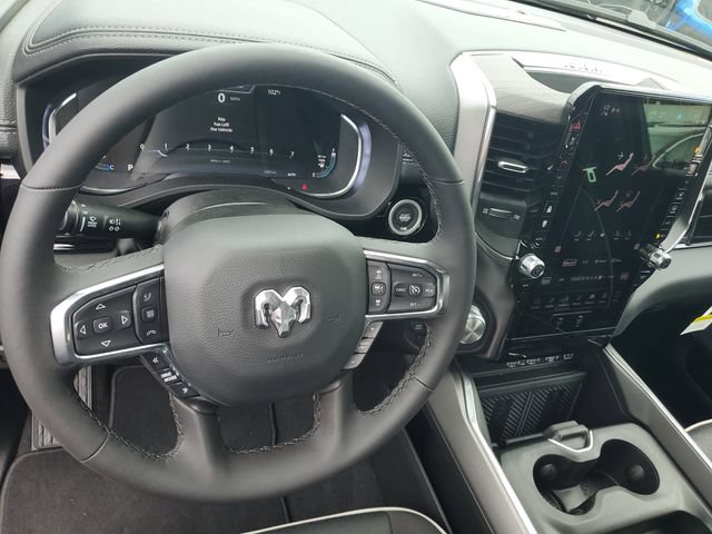 New 2026 RAM 1500 Laramie w/ Night Edition AWD/4WD image 18