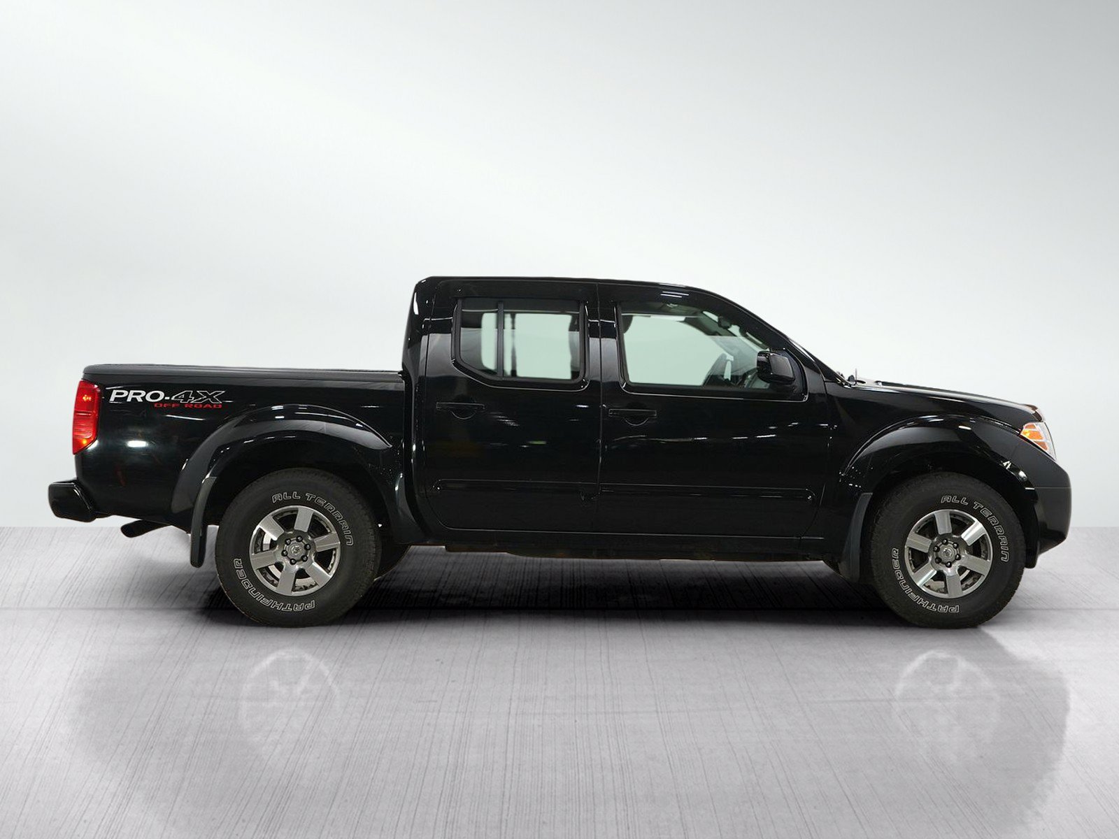 Used 2012 Nissan Frontier PRO-4X AWD/4WD image 7