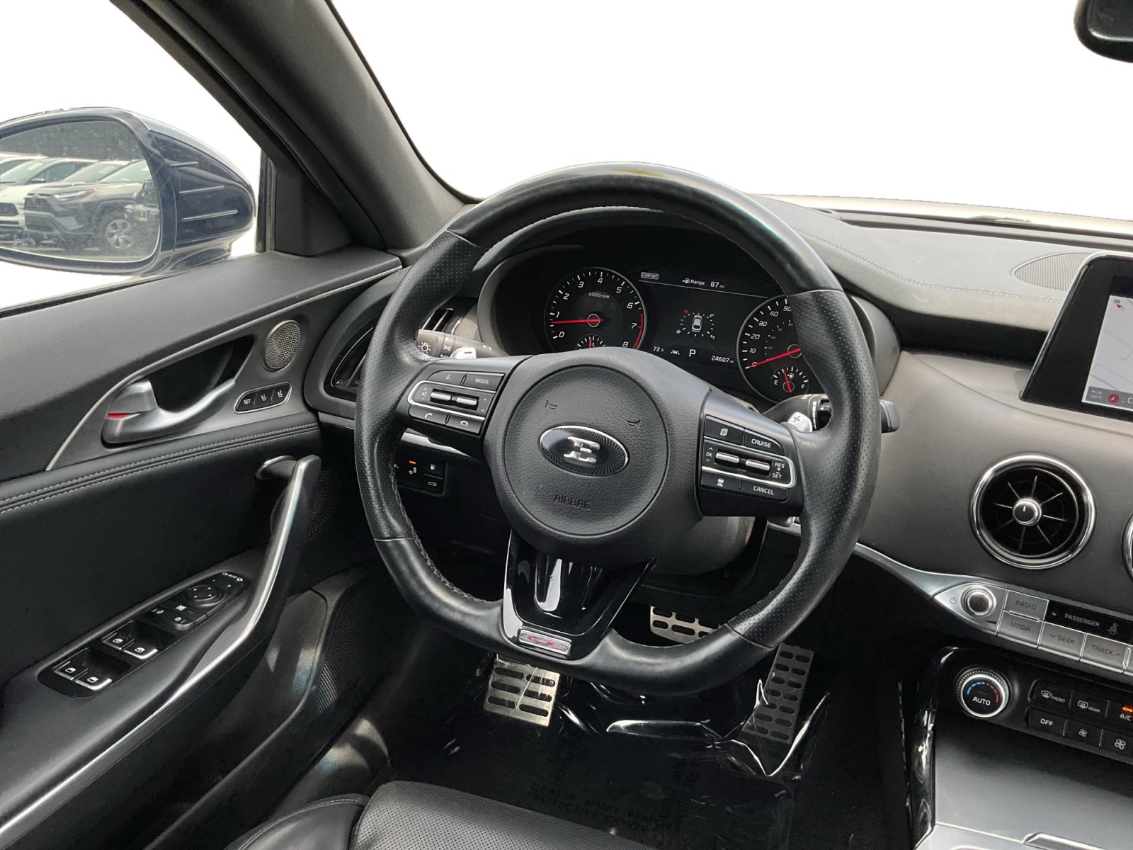 Used 2021 Kia Stinger GT2 RWD image 11