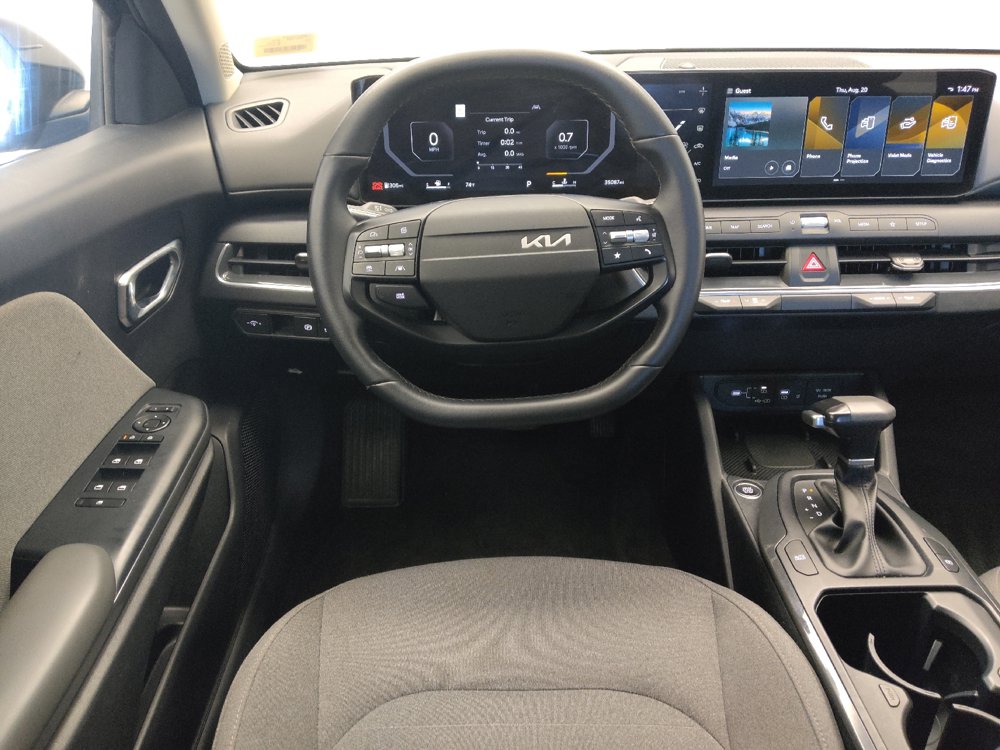 Used 2025 Kia K4 EX FWD image 22