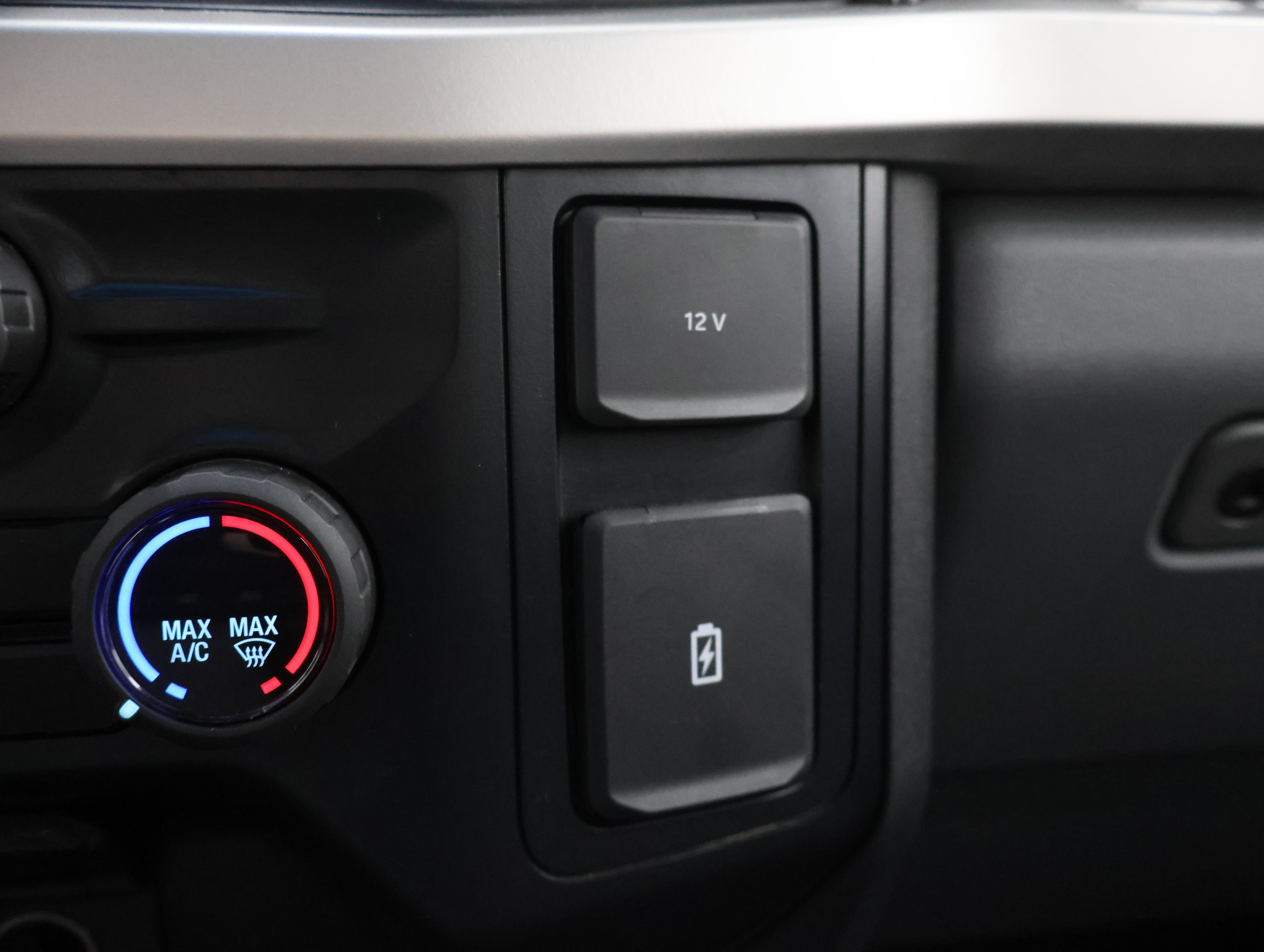 Used 2024 Ford F250 XL w/ STX Appearance Package AWD/4WD image 50