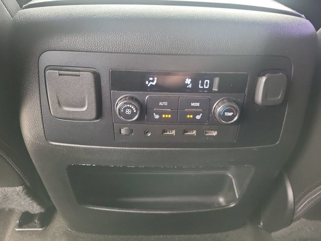 Used 2018 GMC Yukon Denali w/ Open Road Package AWD/4WD image 28