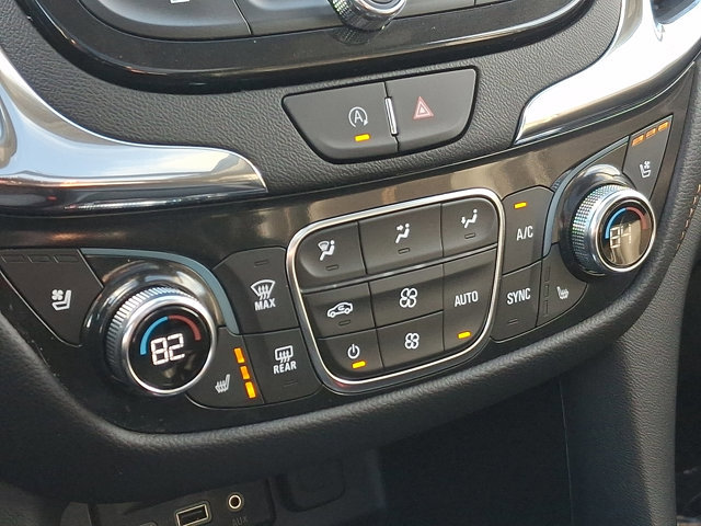 Used 2023 Chevrolet Equinox Premier image 16