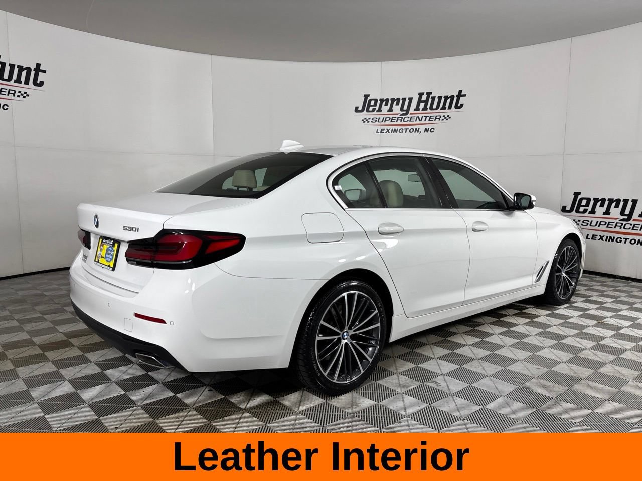 Used 2023 BMW 530i w/ Convenience Package RWD image 6