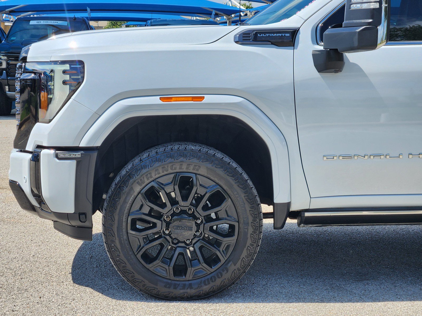 Used 2026 GMC Sierra 2500 Denali Ultimate AWD/4WD image 27